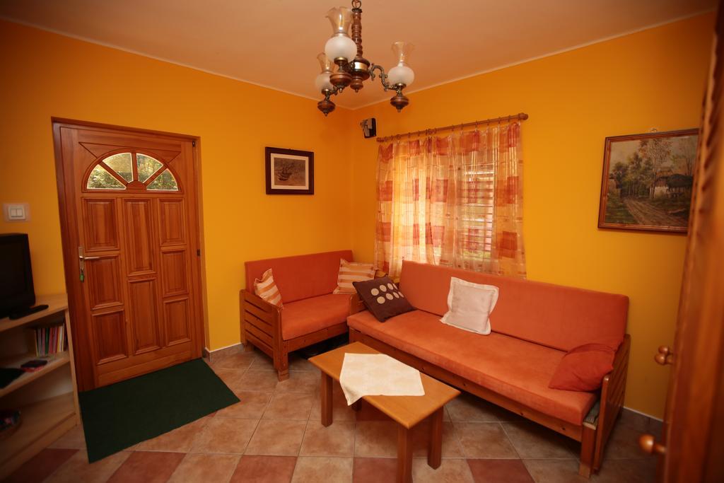 Lonci Apartman Залакарош Экстерьер фото